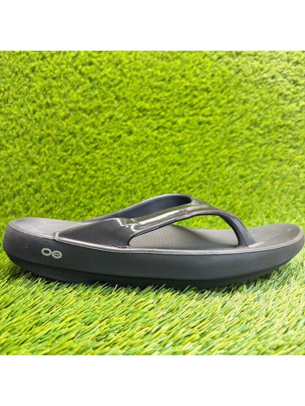 Oofos OOriginal Womens Size 9 Black Beach Outdoor Walking Recovery Thong Sandals